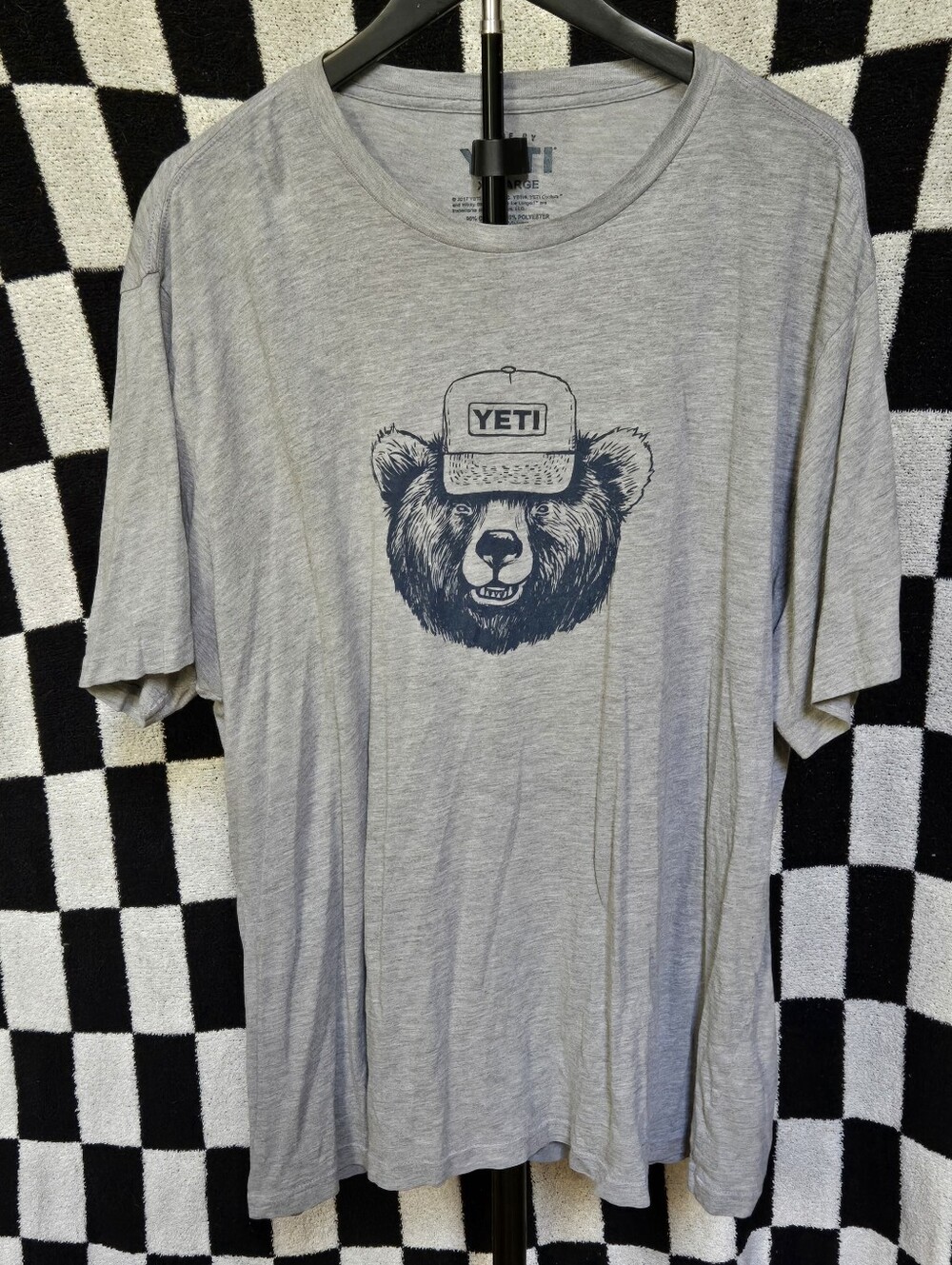 Men's Den Dweller yeti shirt size XXL